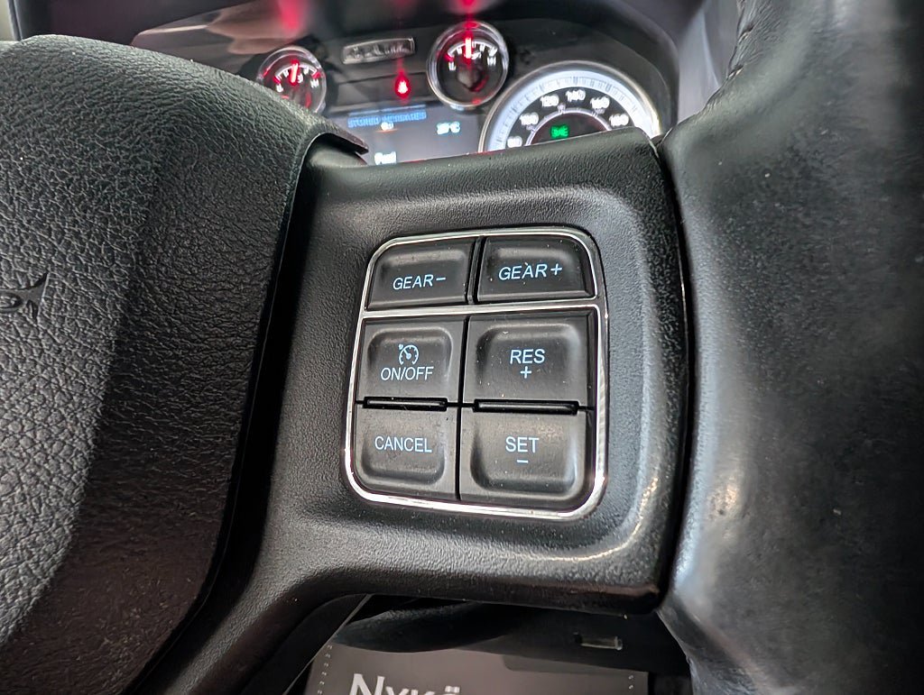 Vehicle Image 17