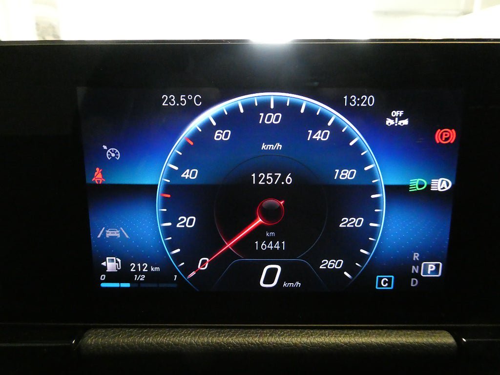 Vehicle Image 17