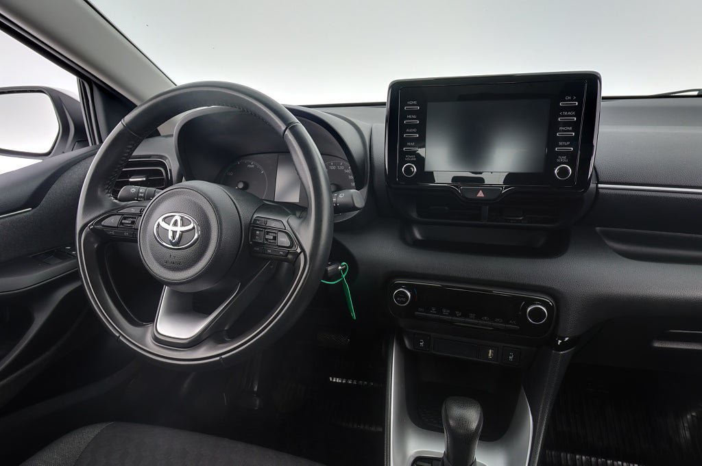 Vehicle Image 15