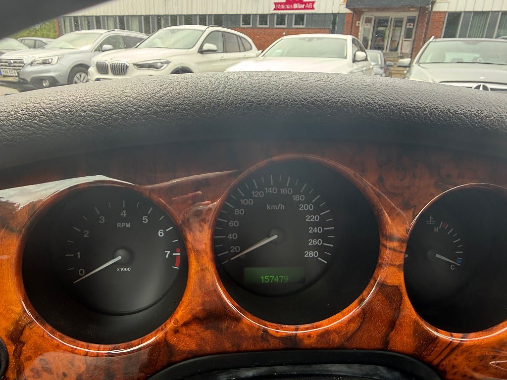 Vehicle Image 17