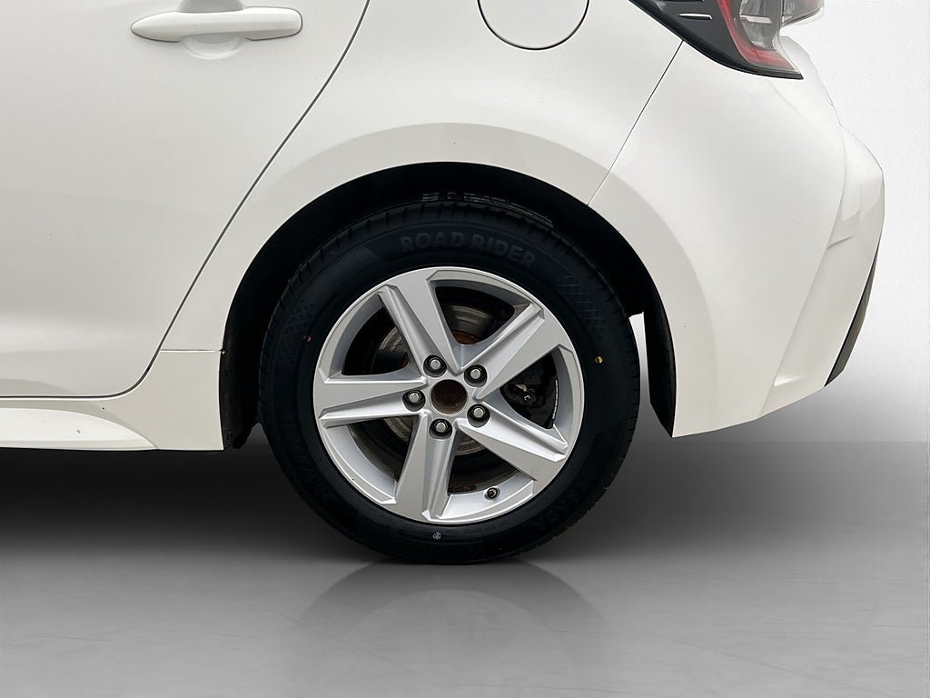 Vehicle Image 30