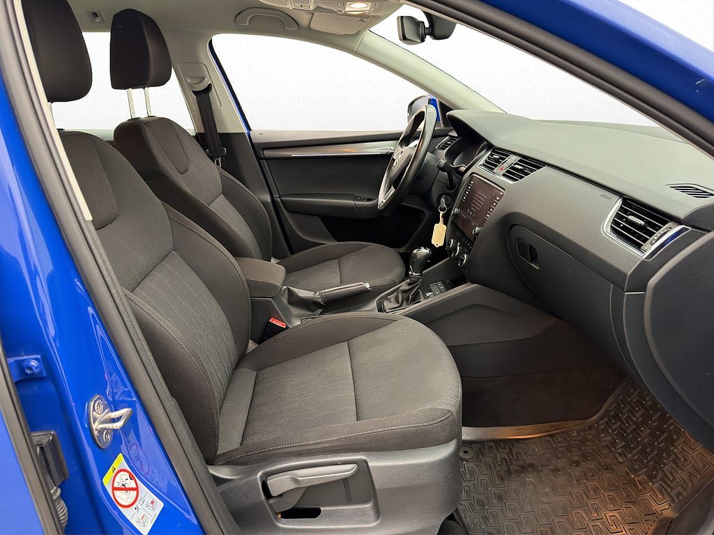 Vehicle Image 23