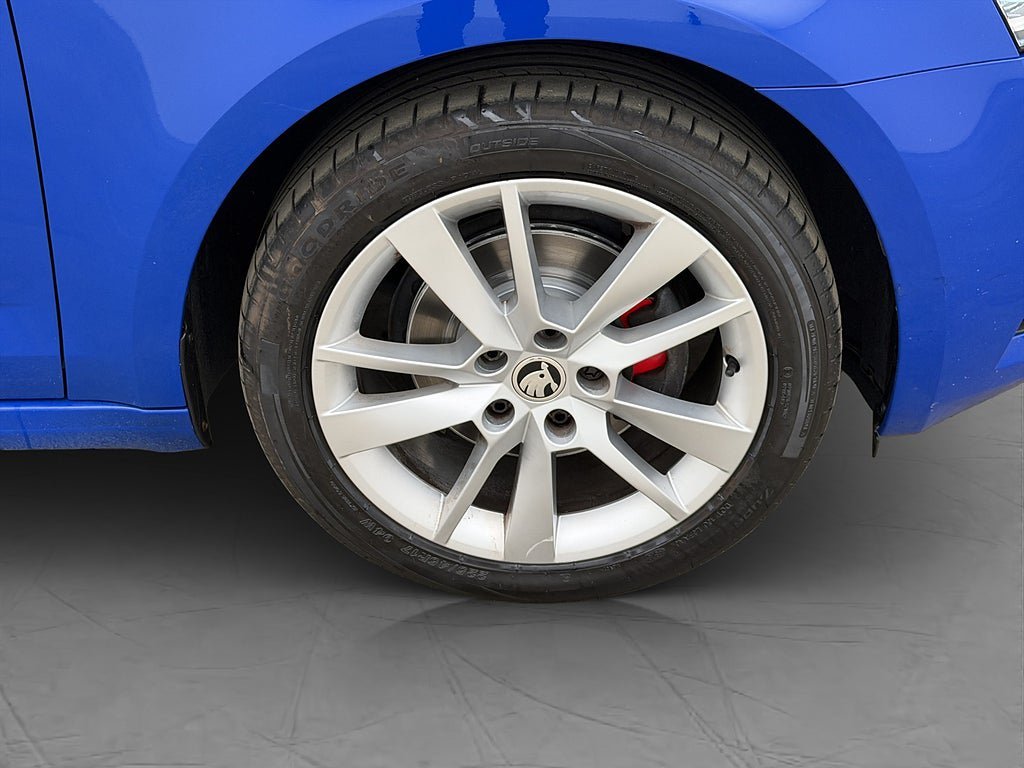 Vehicle Image 31