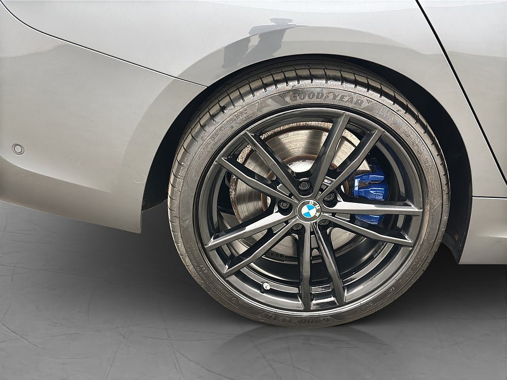 Vehicle Image 37