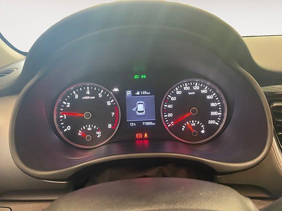 Vehicle Image 11
