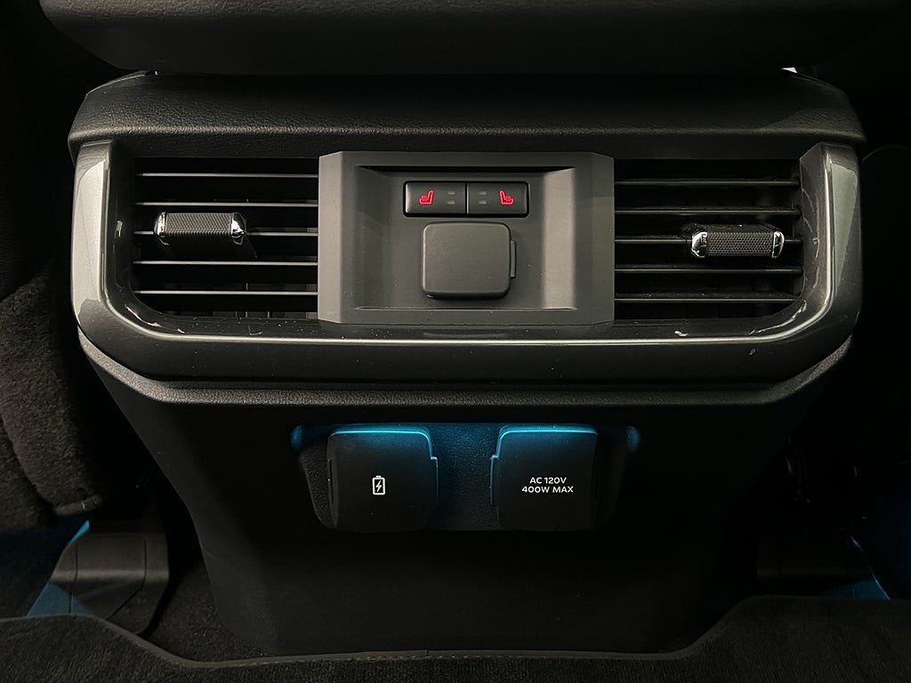Vehicle Image 38