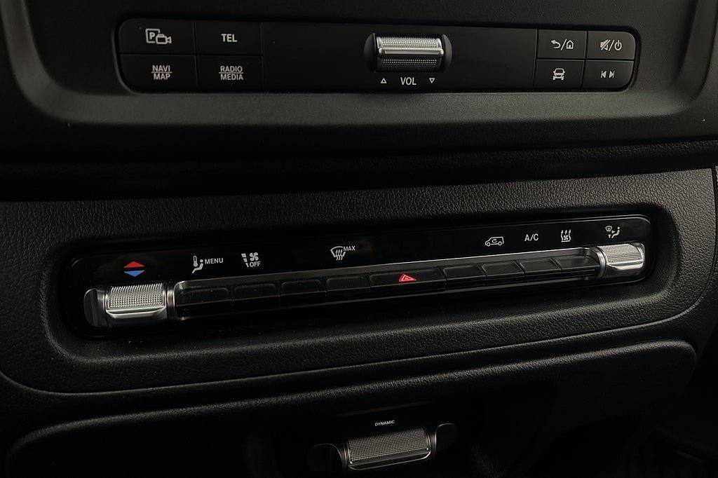 Vehicle Image 27