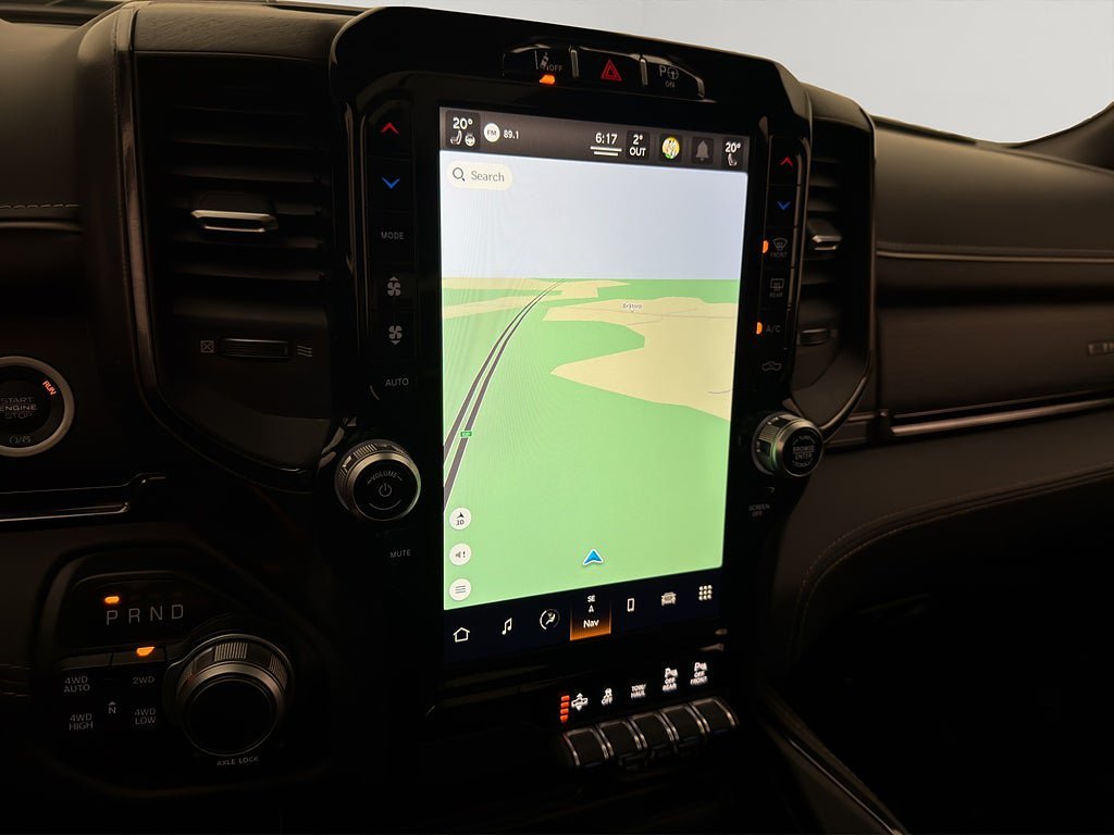 Vehicle Image 21