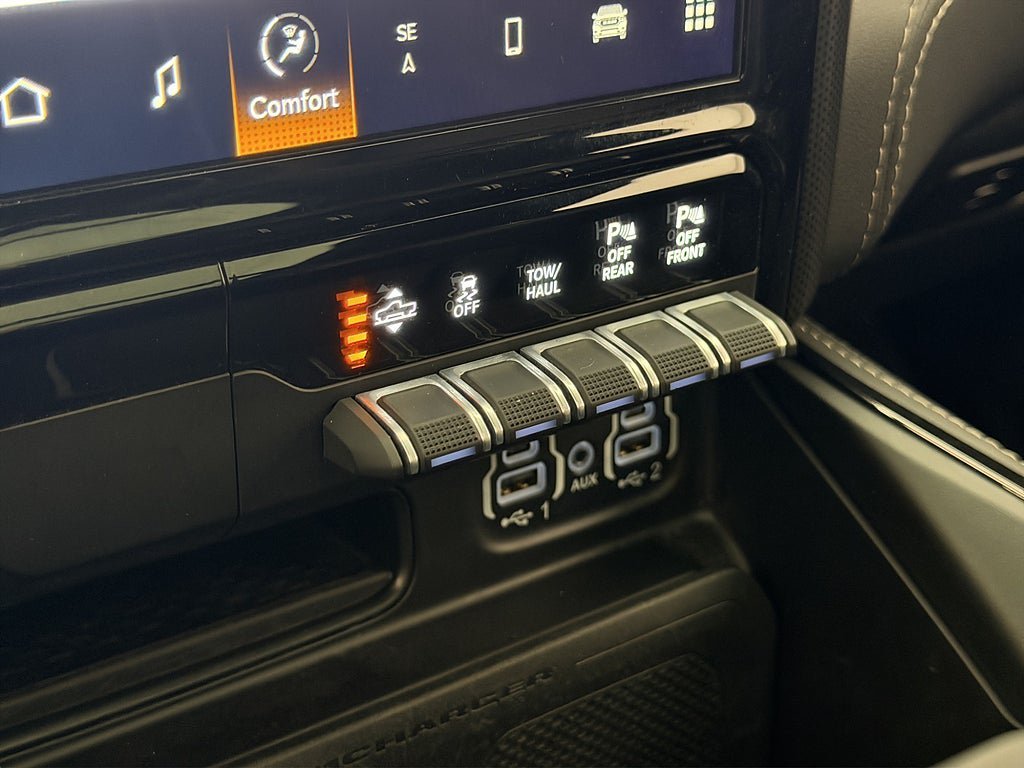 Vehicle Image 23