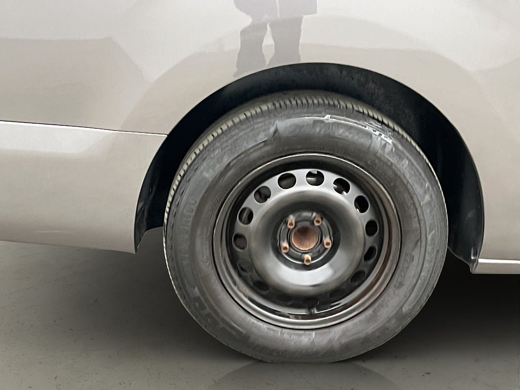 Vehicle Image 31