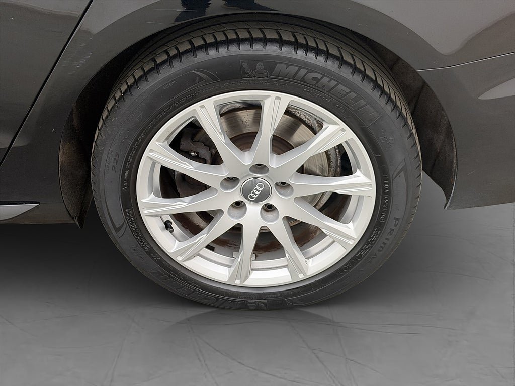 Vehicle Image 31