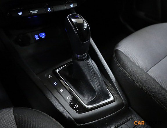 Vehicle Image 17