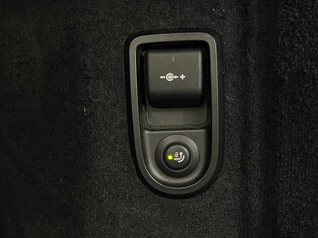 Vehicle Image 34