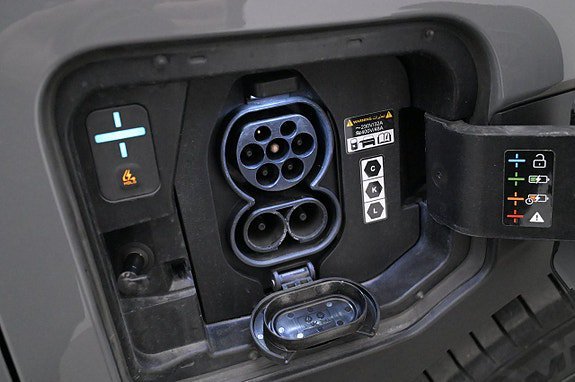 Vehicle Image 24