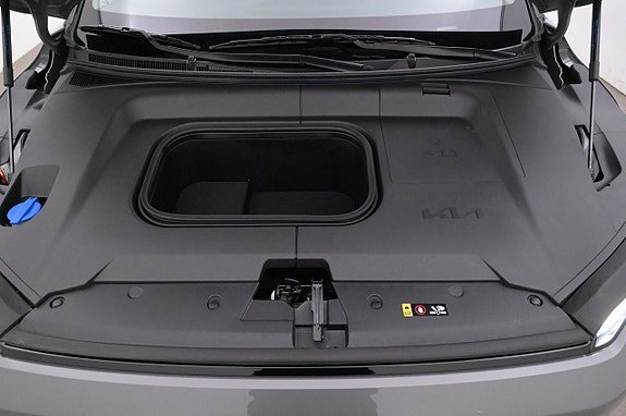 Vehicle Image 26