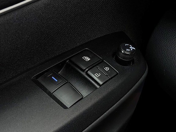 Vehicle Image 27