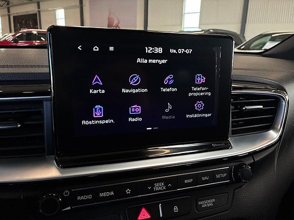 Vehicle Image 25