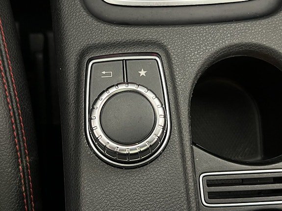 Vehicle Image 29