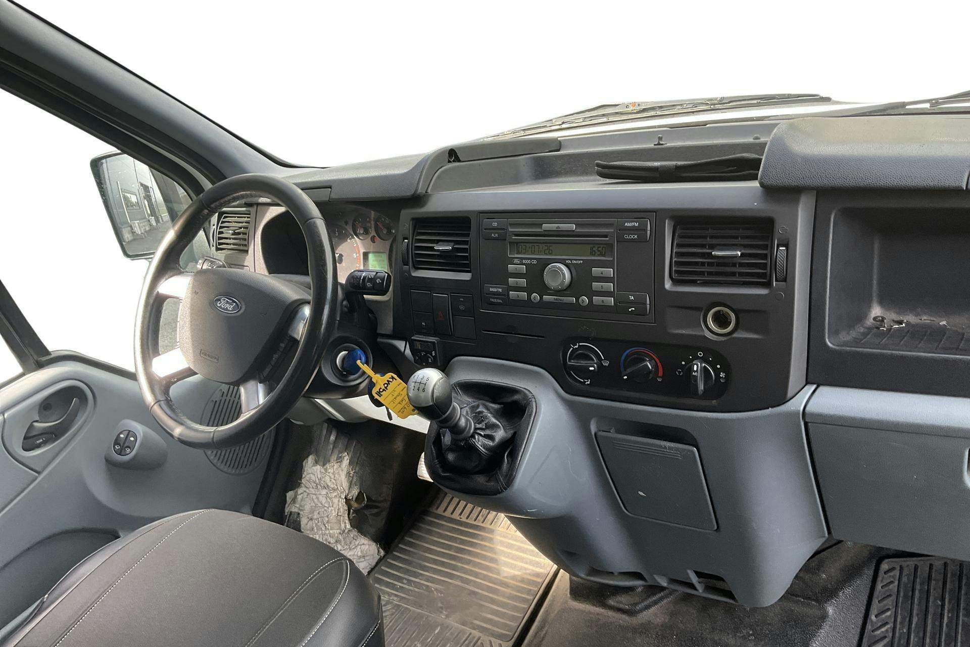 Vehicle Image 6