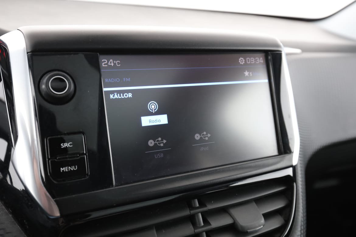 Vehicle Image 21