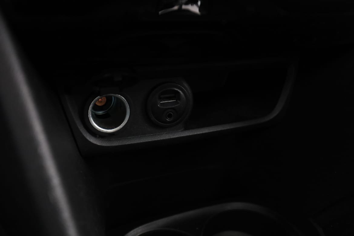 Vehicle Image 25