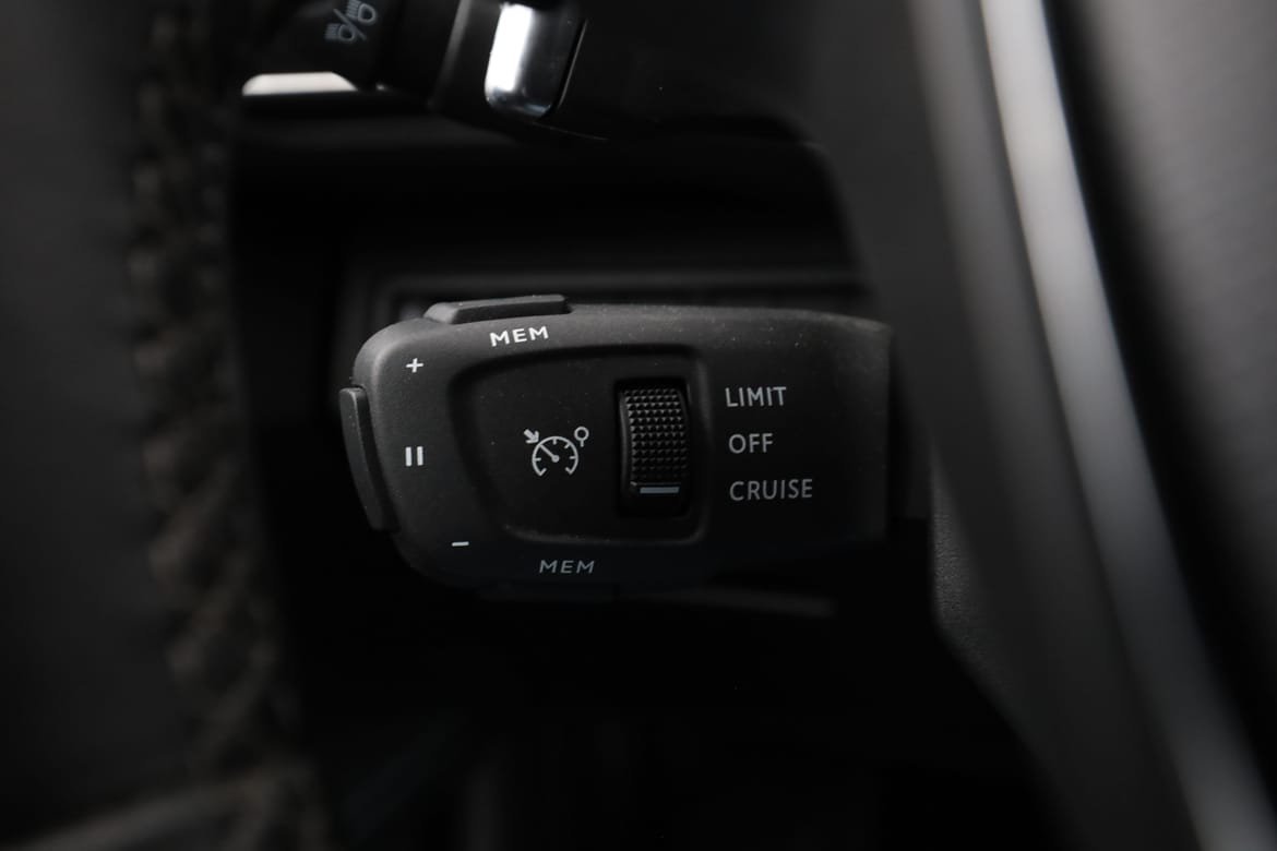 Vehicle Image 37