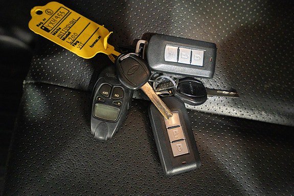 Vehicle Image 16