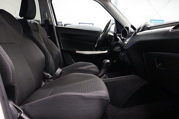 Vehicle Image 24