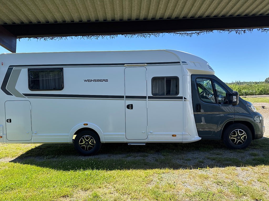 Vehicle Image 38