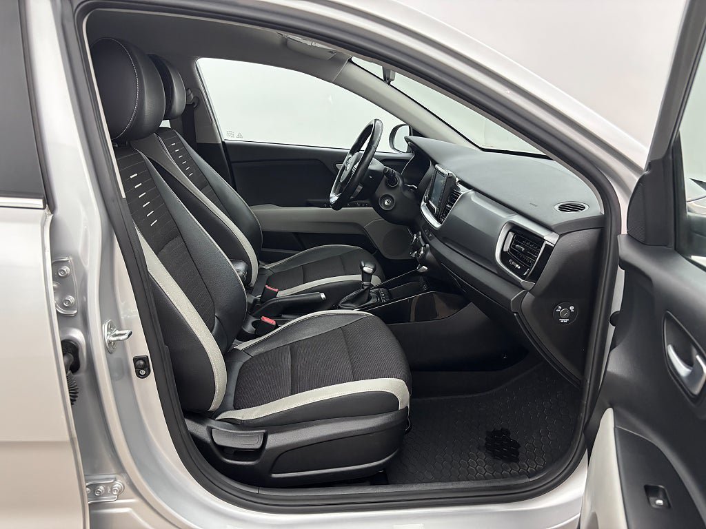 Vehicle Image 22