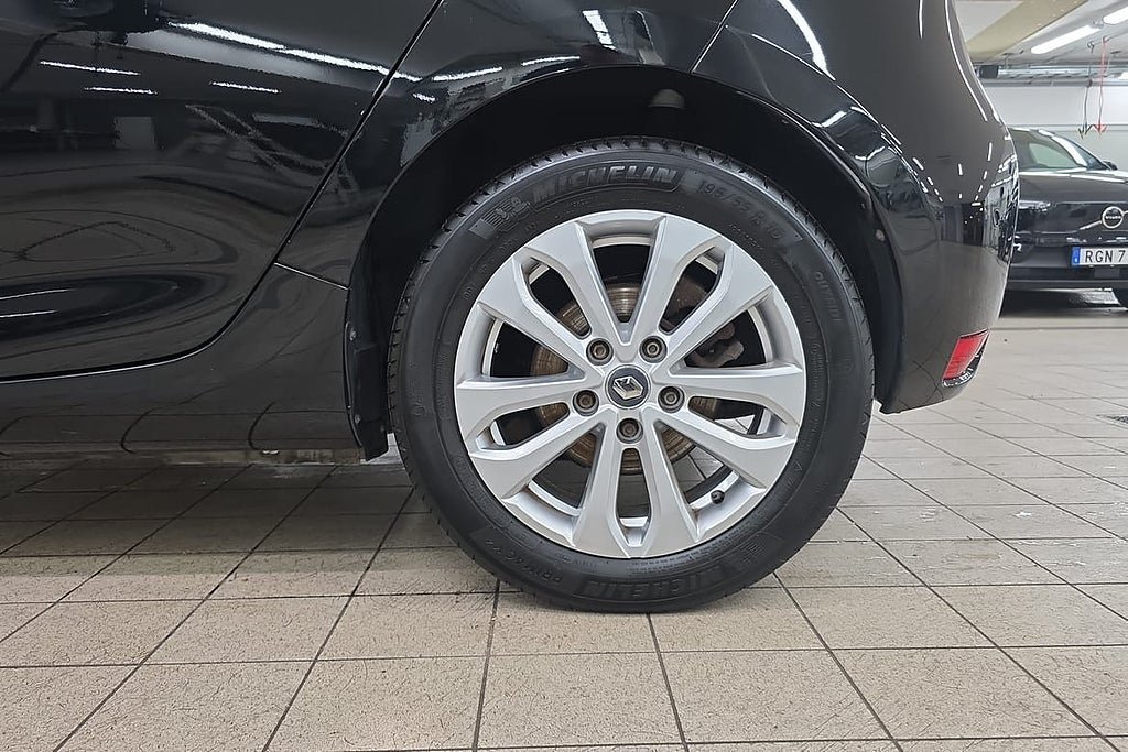 Vehicle Image 17
