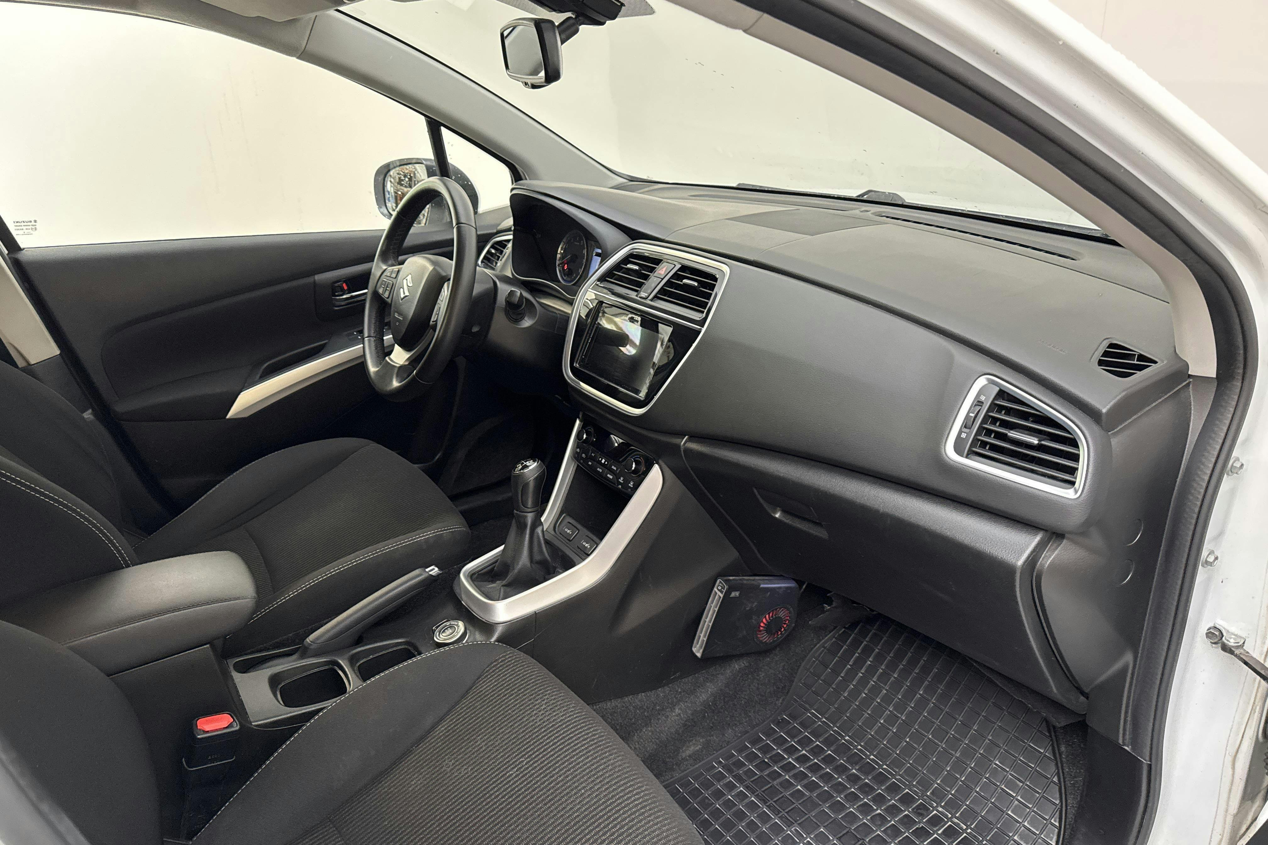 Vehicle Image 7