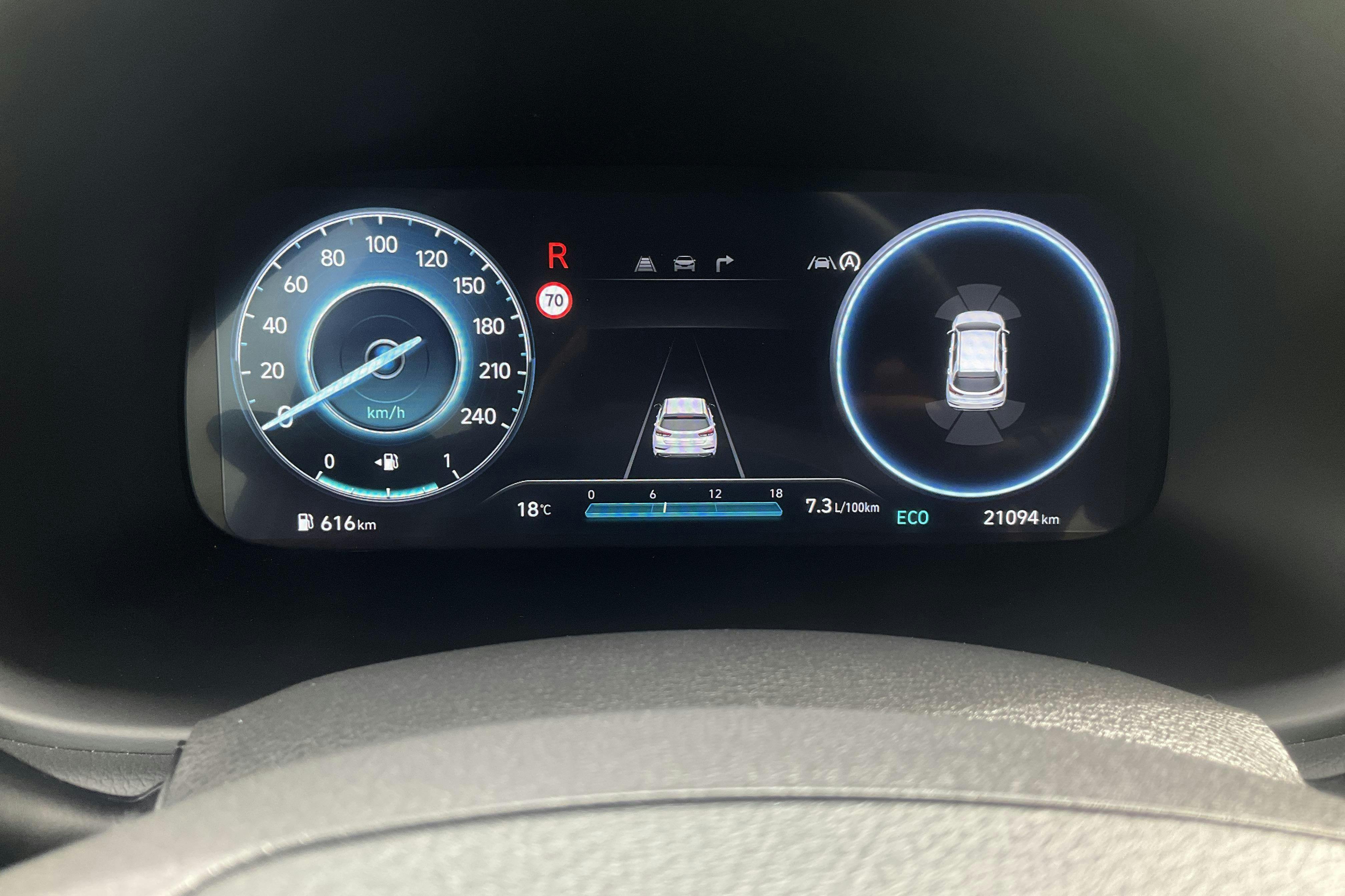 Vehicle Image 10