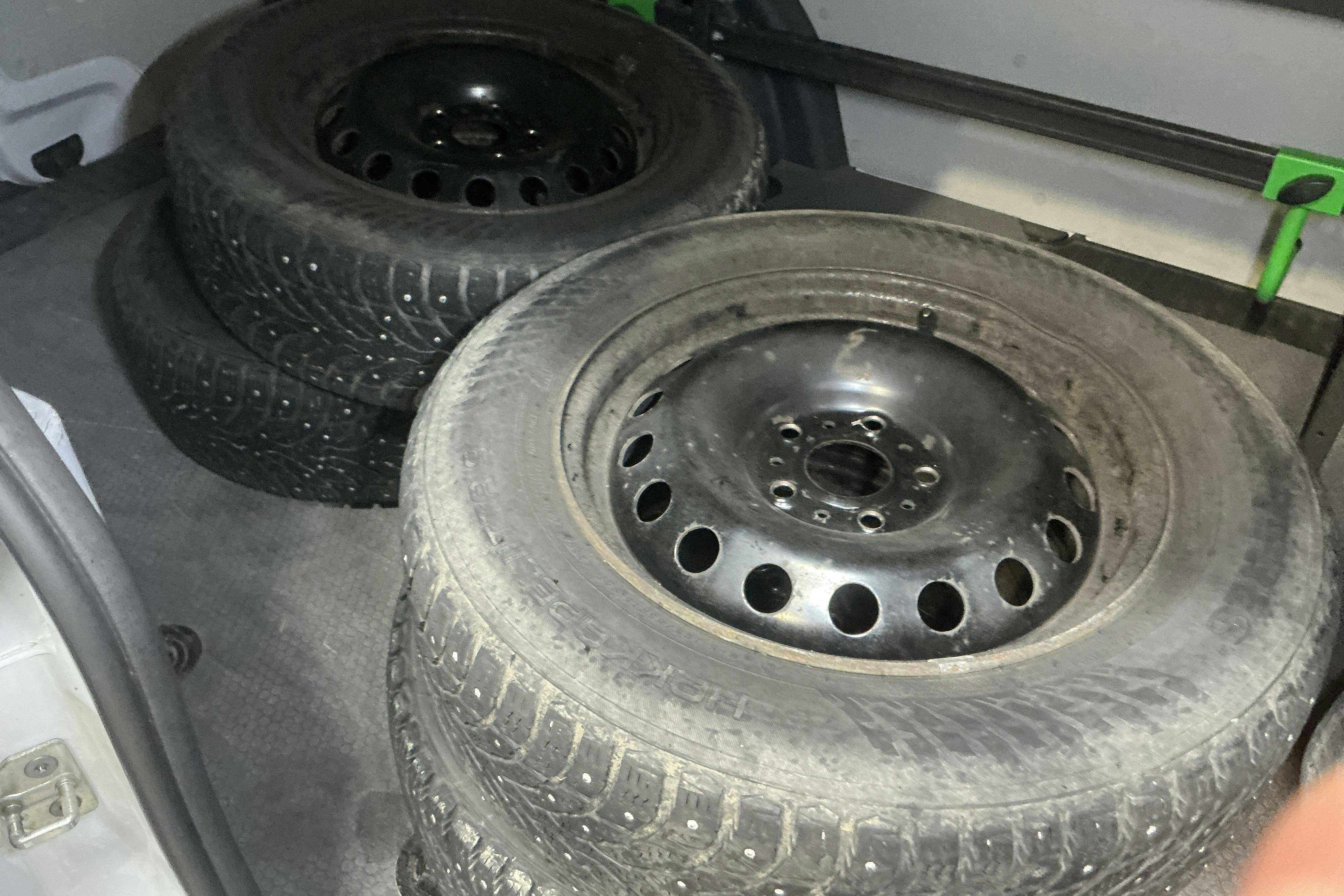 Vehicle Image 10