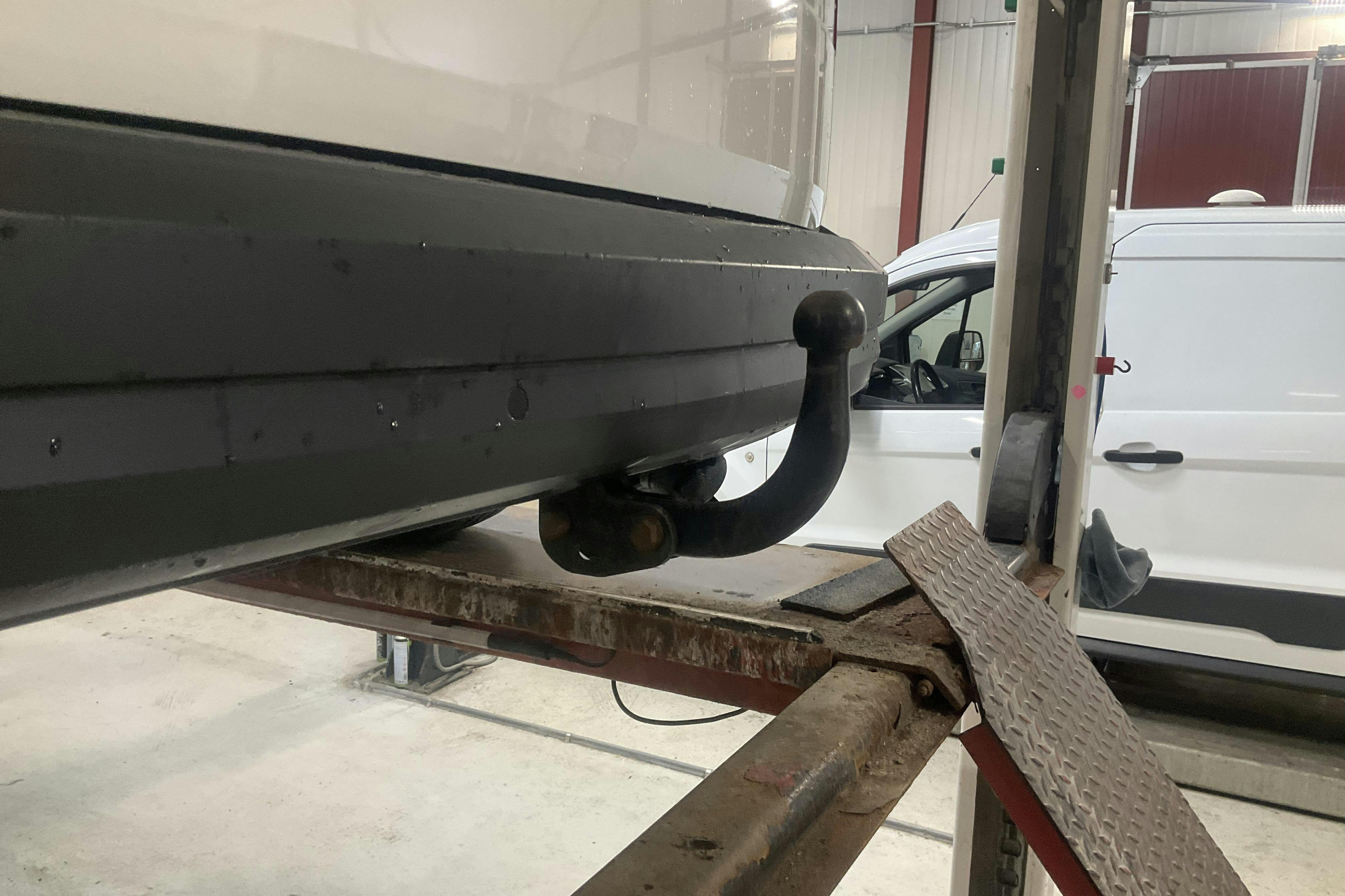 Vehicle Image 13