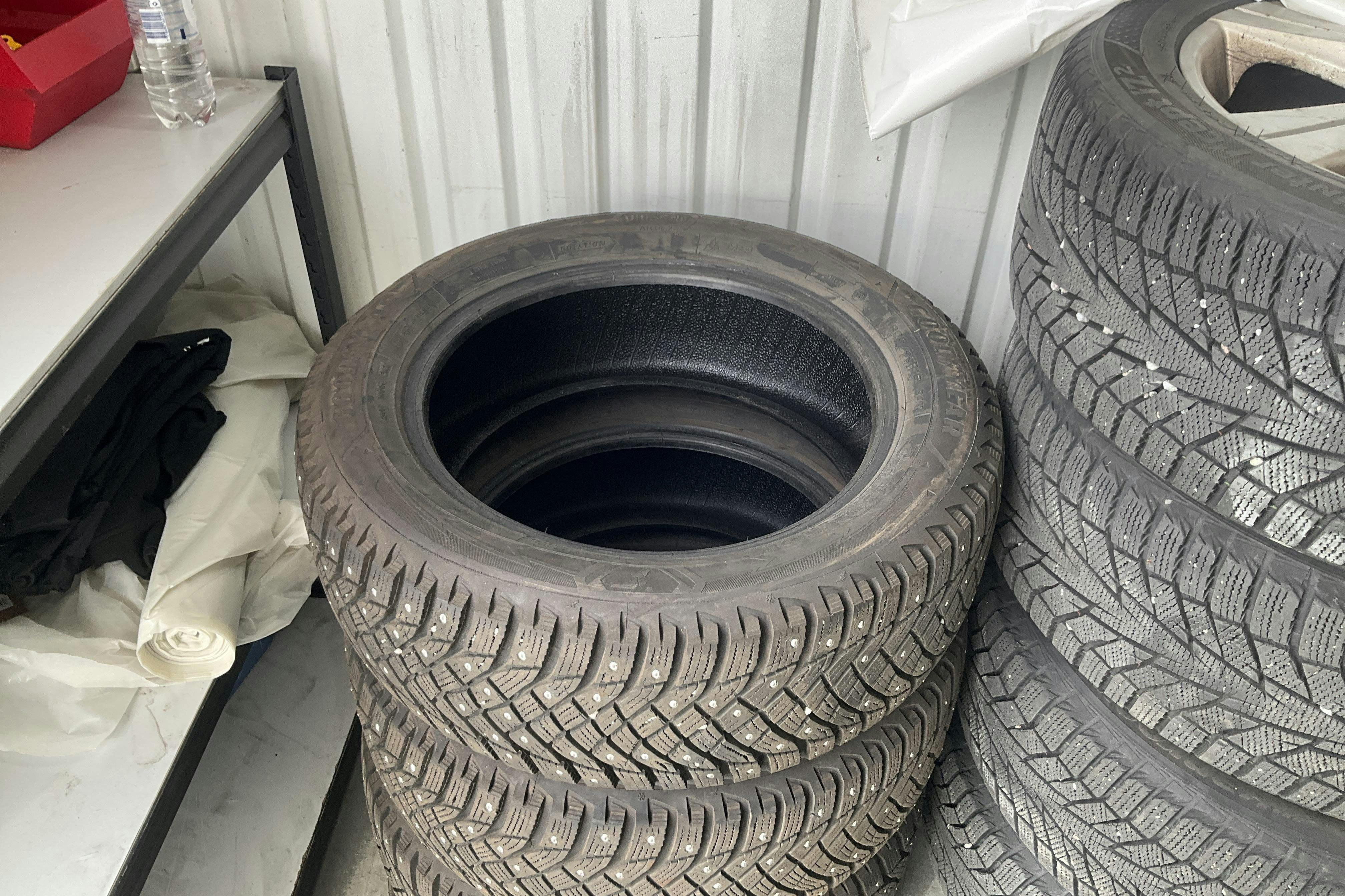 Vehicle Image 13