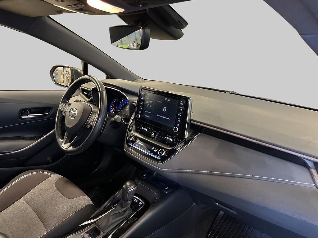 Vehicle Image 10