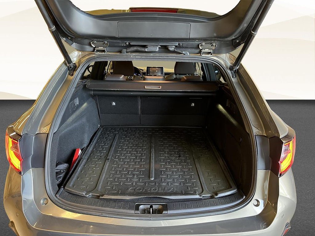 Vehicle Image 13