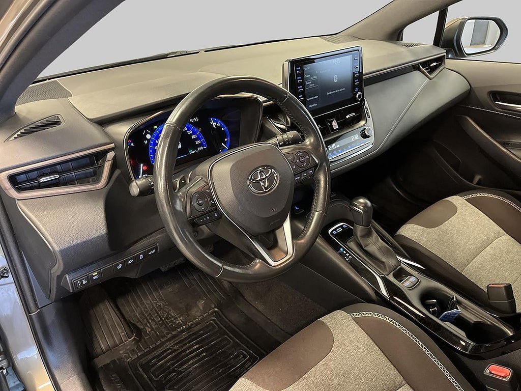 Vehicle Image 14