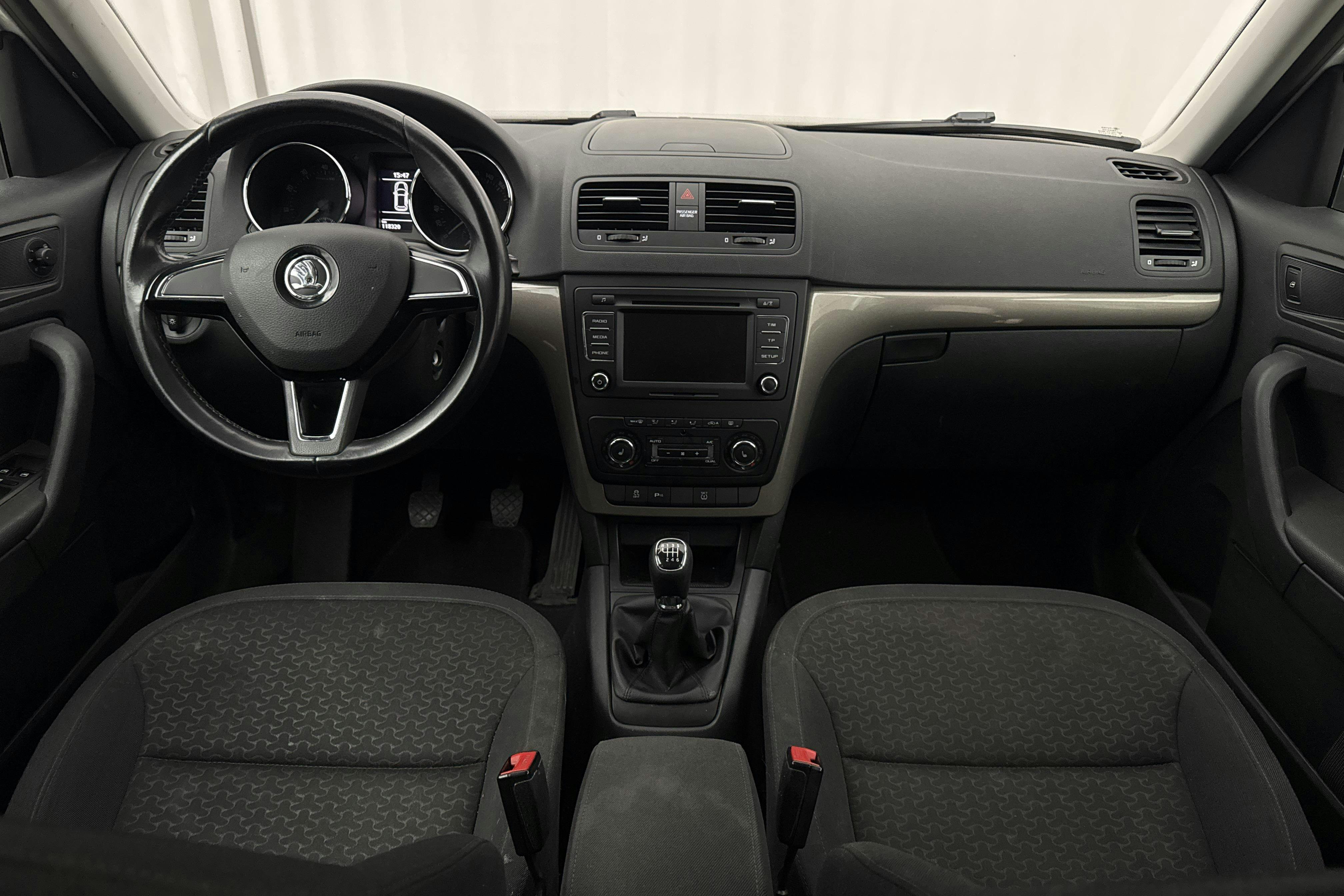 Vehicle Image 6