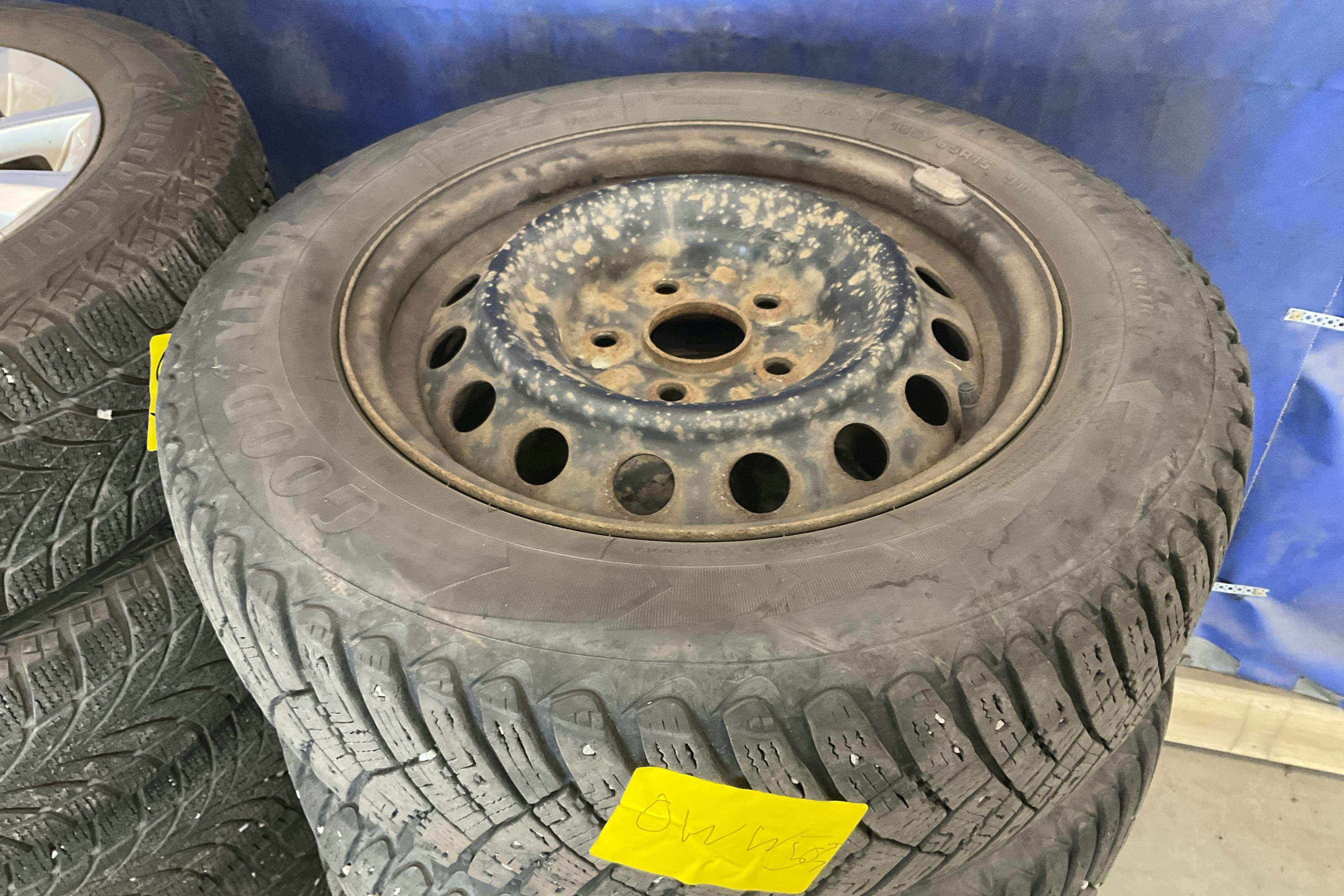 Vehicle Image 13