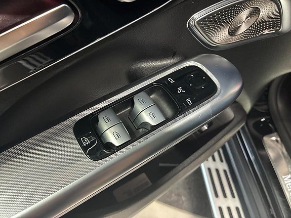 Vehicle Image 27