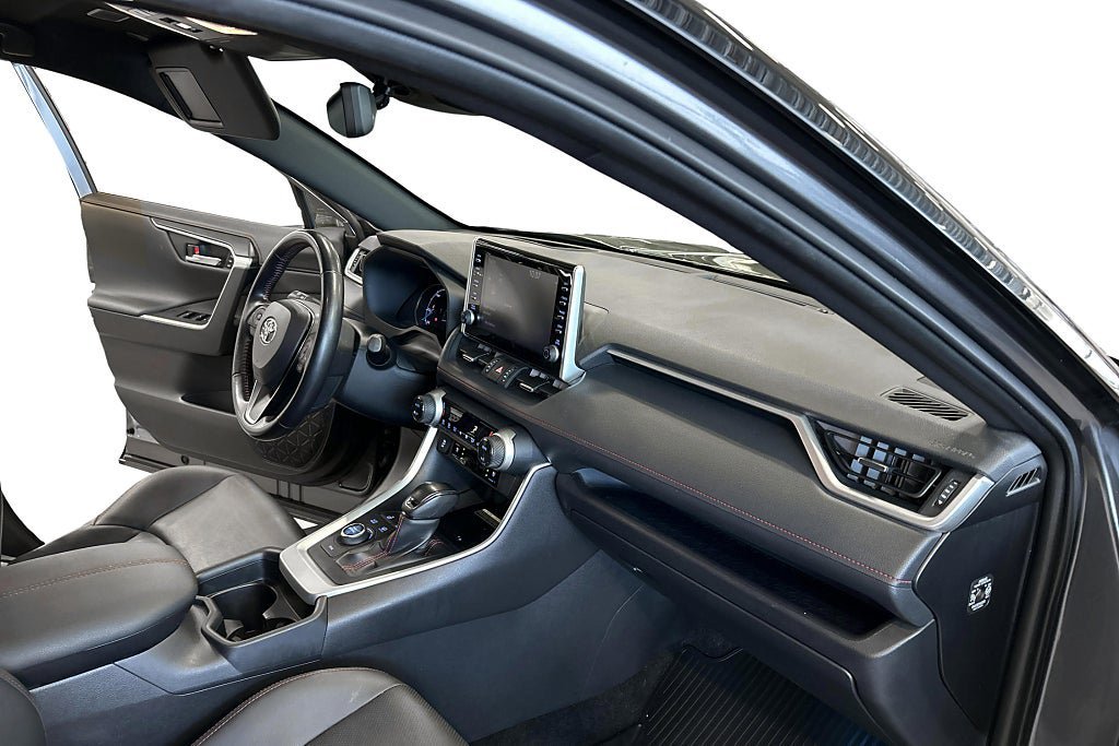 Vehicle Image 15