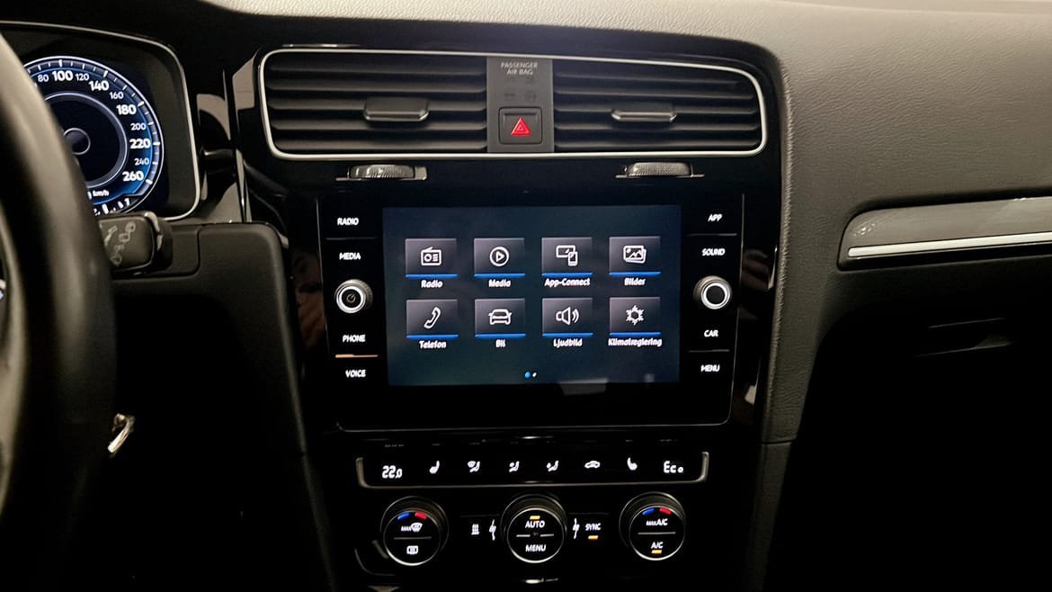 Vehicle Image 9