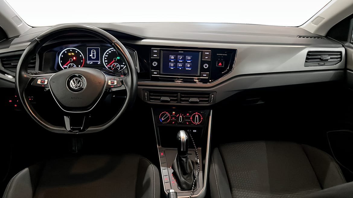 Vehicle Image 10