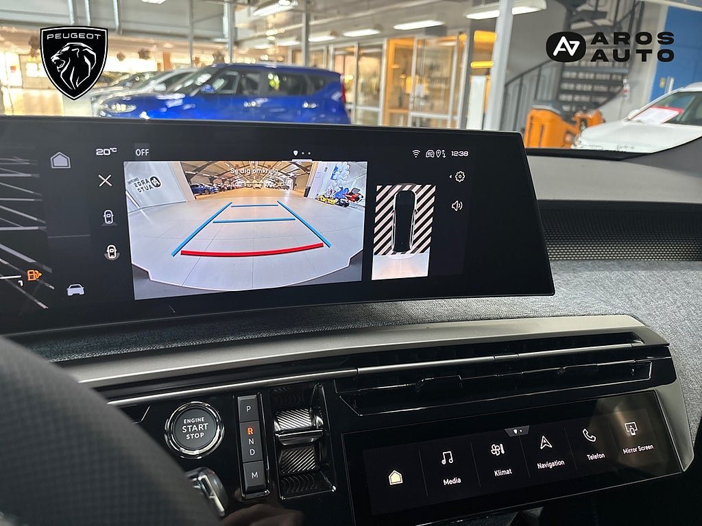 Vehicle Image 22