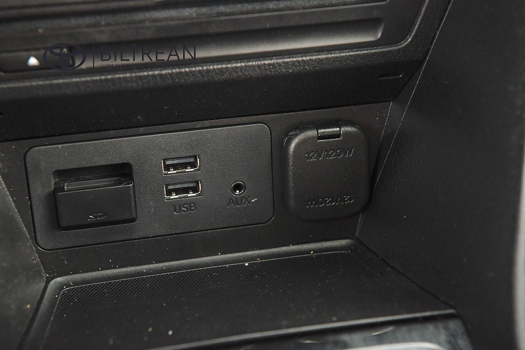 Vehicle Image 18