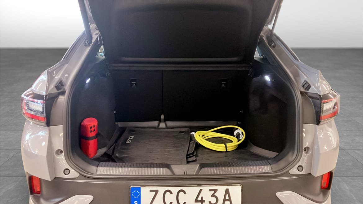 Vehicle Image 12