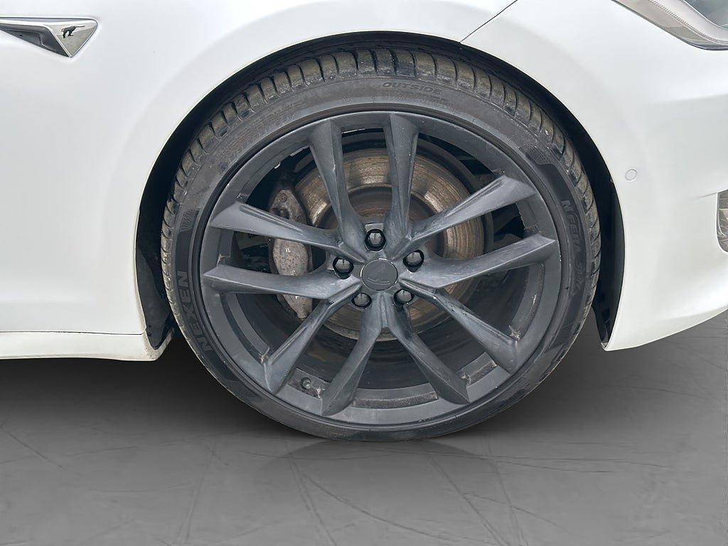 Vehicle Image 36