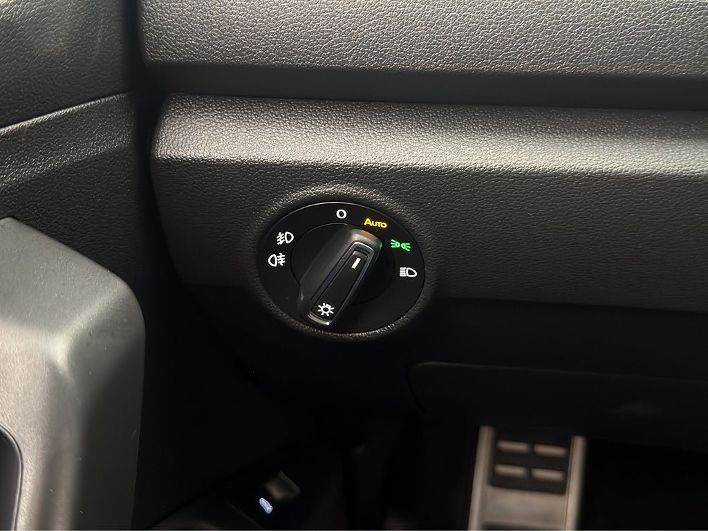 Vehicle Image 27